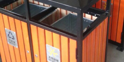 戶(hù)外環(huán)保鋼木分類(lèi)垃圾桶工廠(chǎng)桶身細(xì)節(jié)圖